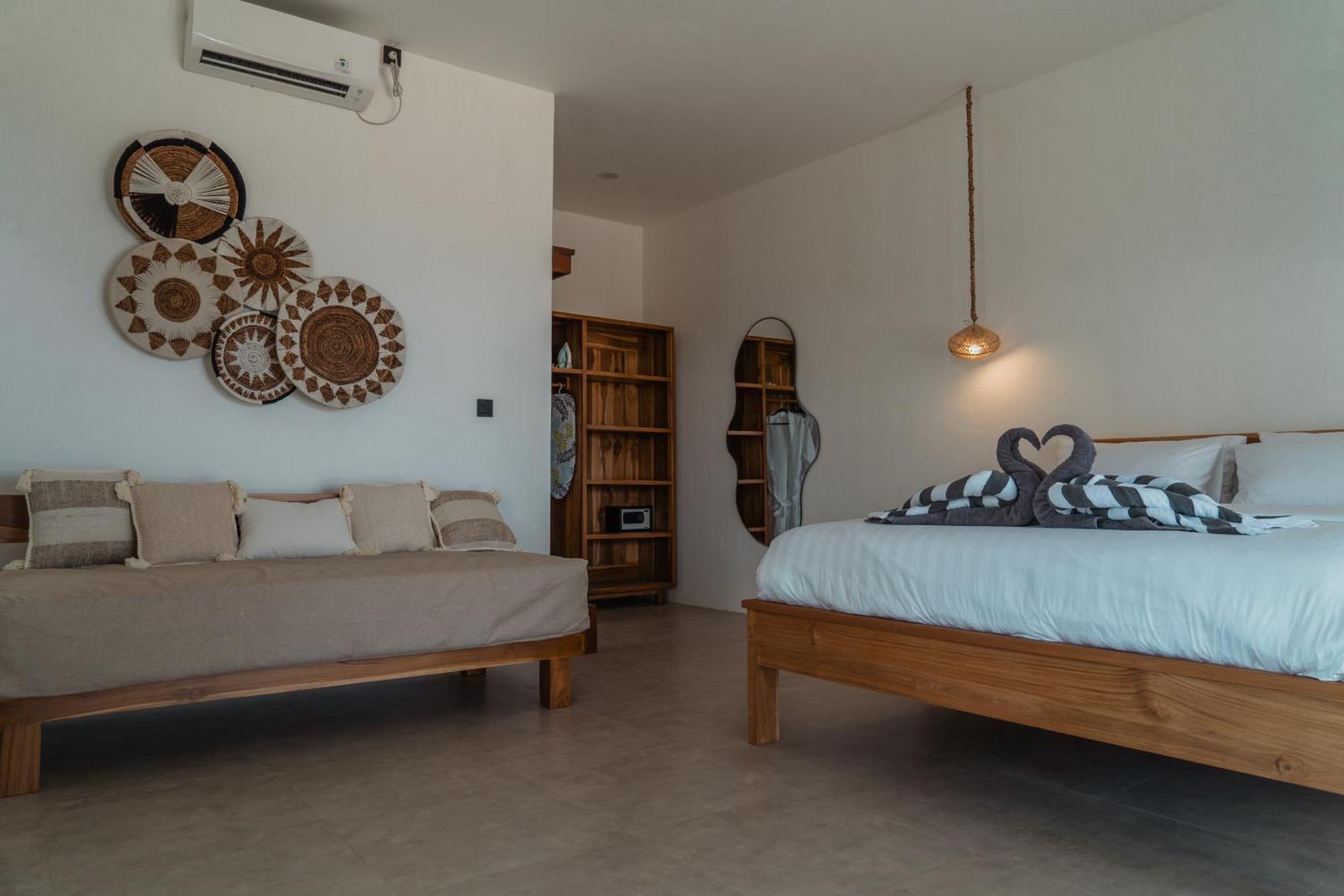 Sunscape Villa - Beachfront And Private Pool Gili Air Kültér fotó