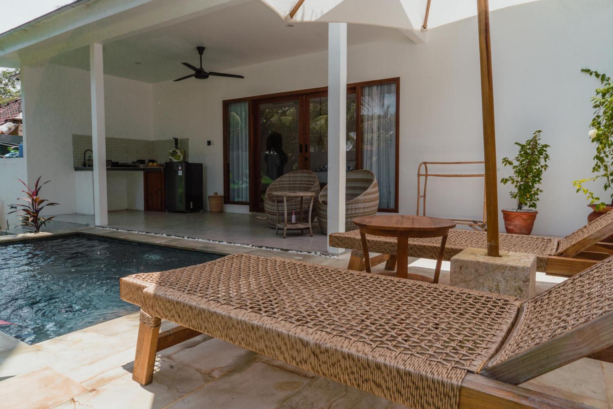 Sunscape Villa - Beachfront And Private Pool Gili Air Kültér fotó